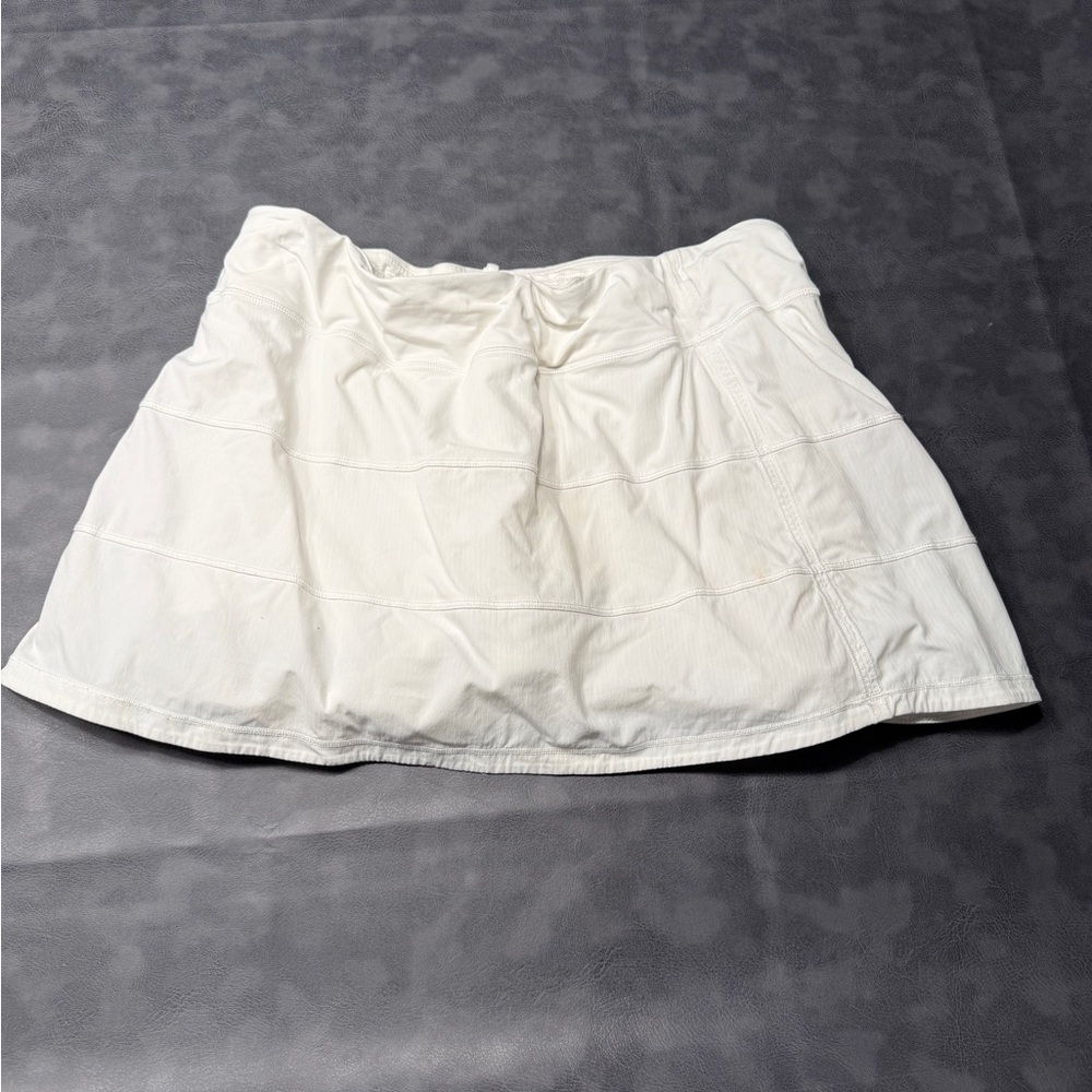 lululemon athletica White Mini Skirt - 15 inch